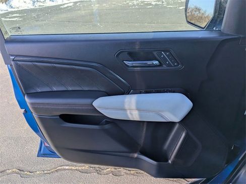 Used 2023 GMC Canyon AT4X image 11