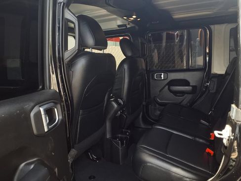 Used 2022 Jeep Wrangler Unlimited Sport AWD/4WD image 18