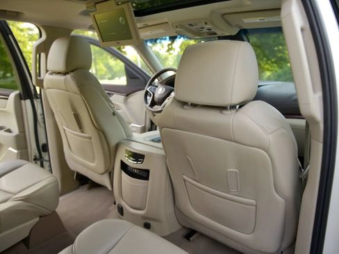 Used 2015 Cadillac Escalade Premium AWD/4WD image 76