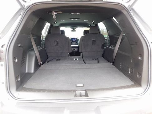 Used 2023 Chevrolet Traverse LT image 25
