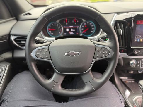 Used 2023 Chevrolet Traverse RS AWD/4WD image 6
