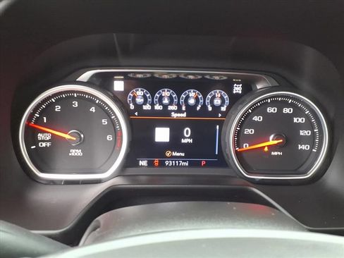Used 2021 Chevrolet Suburban High Country w/ Premium Package AWD/4WD image 15
