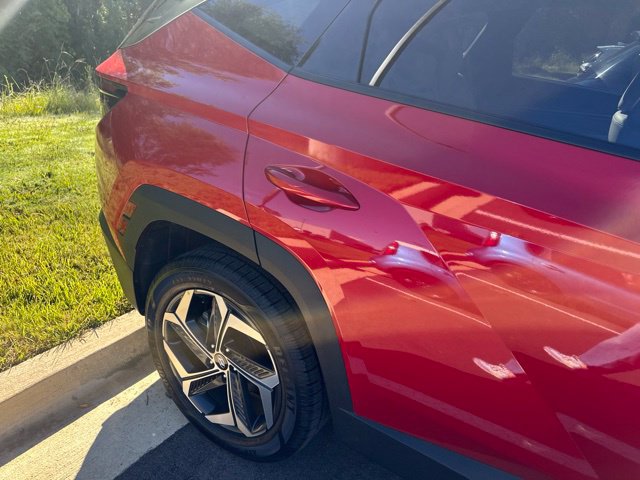 Used 2023 Hyundai Tucson Limited AWD/4WD image 12