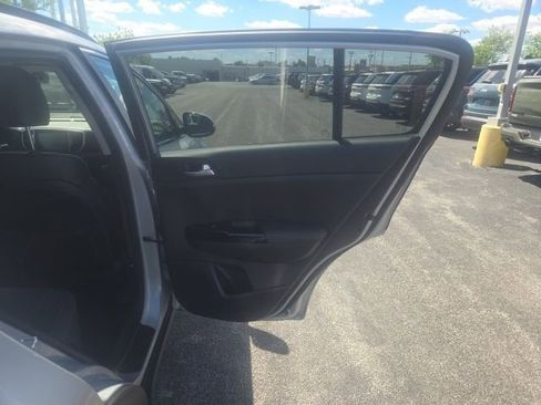 Used 2019 Kia Sportage EX w/ Option Group 040 AWD/4WD image 23