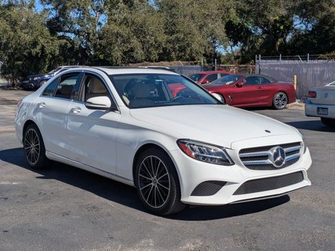 Used 2021 Mercedes-Benz C 300 Sedan image 3