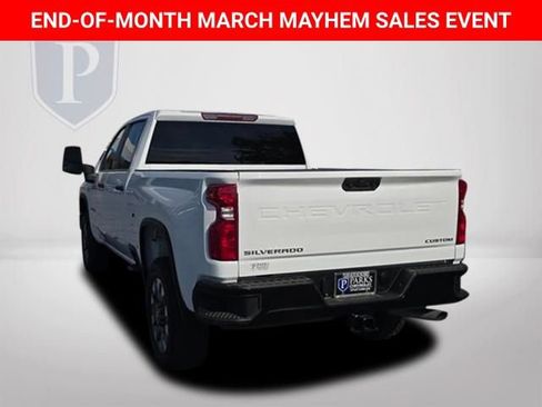 Used 2024 Chevrolet Silverado 2500 Custom w/ Custom Convenience Package image 9