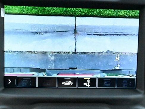 Used 2022 GMC Sierra 3500 Denali w/ Denali Ultimate Package AWD/4WD image 23