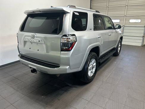 Used 2019 Toyota 4Runner SR5 Premium AWD/4WD image 3