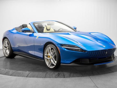 Used 2026 Ferrari Roma Spider RWD image 17