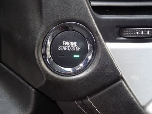 Used 2020 GMC Yukon SLT image 30