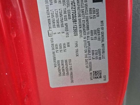 Used 2011 GMC Savana 3500 image 20