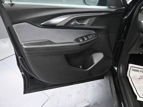 Used 2023 Chevrolet TrailBlazer LT w/ Convenience Package image 16