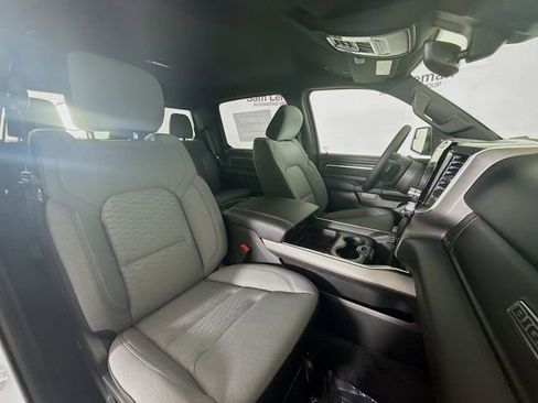 New 2026 RAM 1500 4x4 Crew Cab image 27