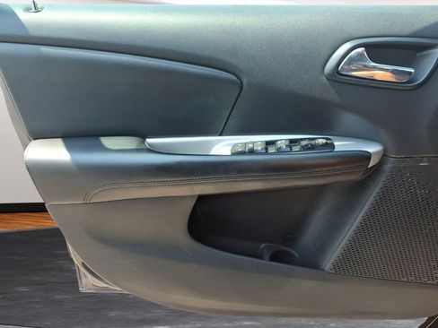 Used 2016 Dodge Journey SE w/ Flexible Seating Group FWD image 15