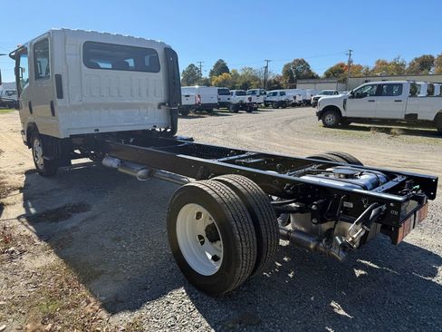 New 2026 Isuzu NPR RWD image 6