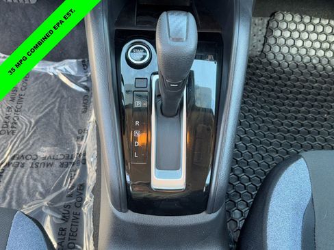 Used 2025 Nissan Versa SV image 27