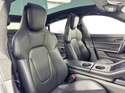 Used 2020 Porsche Taycan Turbo image 39