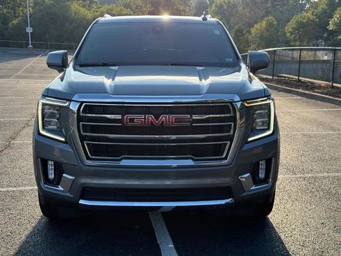 Used 2021 GMC Yukon SLT image 1
