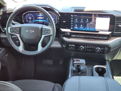 Used 2025 Chevrolet Silverado 1500 LT Trail Boss AWD/4WD image 30
