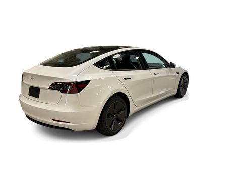 Certified 2023 Tesla Model 3 Standard Range RWD image 6