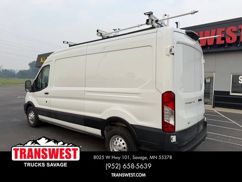 Used 2025 Ford Transit 250 148 Medium Roof Extended AWD image 3