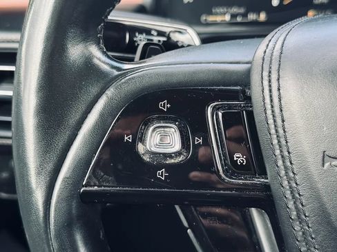 Used 2021 Lincoln Aviator Reserve w/ Equipment Group 202A image 12