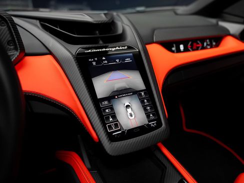 Used 2024 Lamborghini Revuelto AWD/4WD image 58
