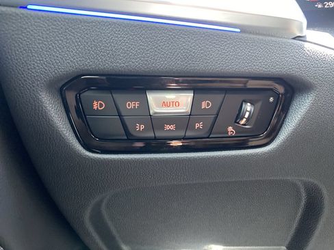 Used 2023 BMW 430i Coupe w/ M Sport Package RWD image 22