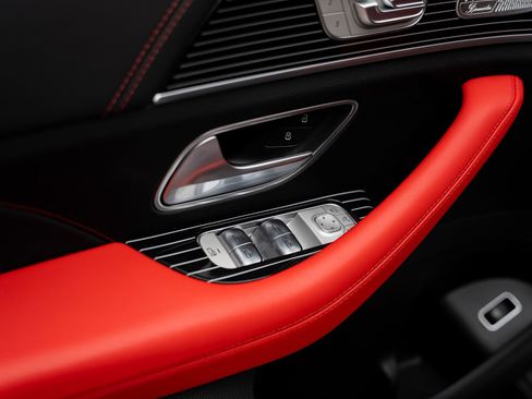 Used 2025 Mercedes-Benz GLE 53 AMG 4MATIC Coupe w/ AMG Night Package image 64