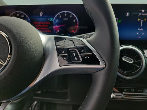 Certified 2026 Mercedes-Benz GLA 250 image 8