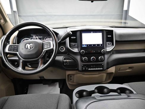 Used 2022 RAM 2500 Big Horn w/ Snow Chief Group AWD/4WD image 11
