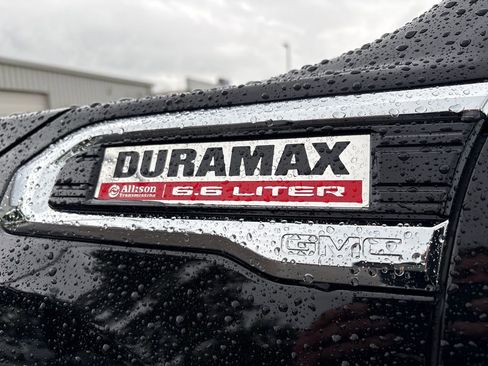 Used 2021 GMC Sierra 2500 Denali w/ Denali Black Diamond Edition AWD/4WD image 10