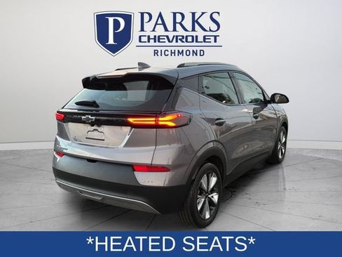 Used 2023 Chevrolet Bolt EUV LT w/ Convenience Package FWD image 7