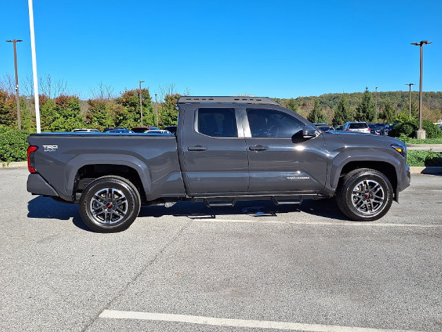 Certified 2025 Toyota Tacoma TRD Sport AWD/4WD image 7