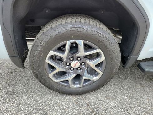 New 2026 GMC Sierra 1500 SLT w/ SLT Premium Plus Package image 5