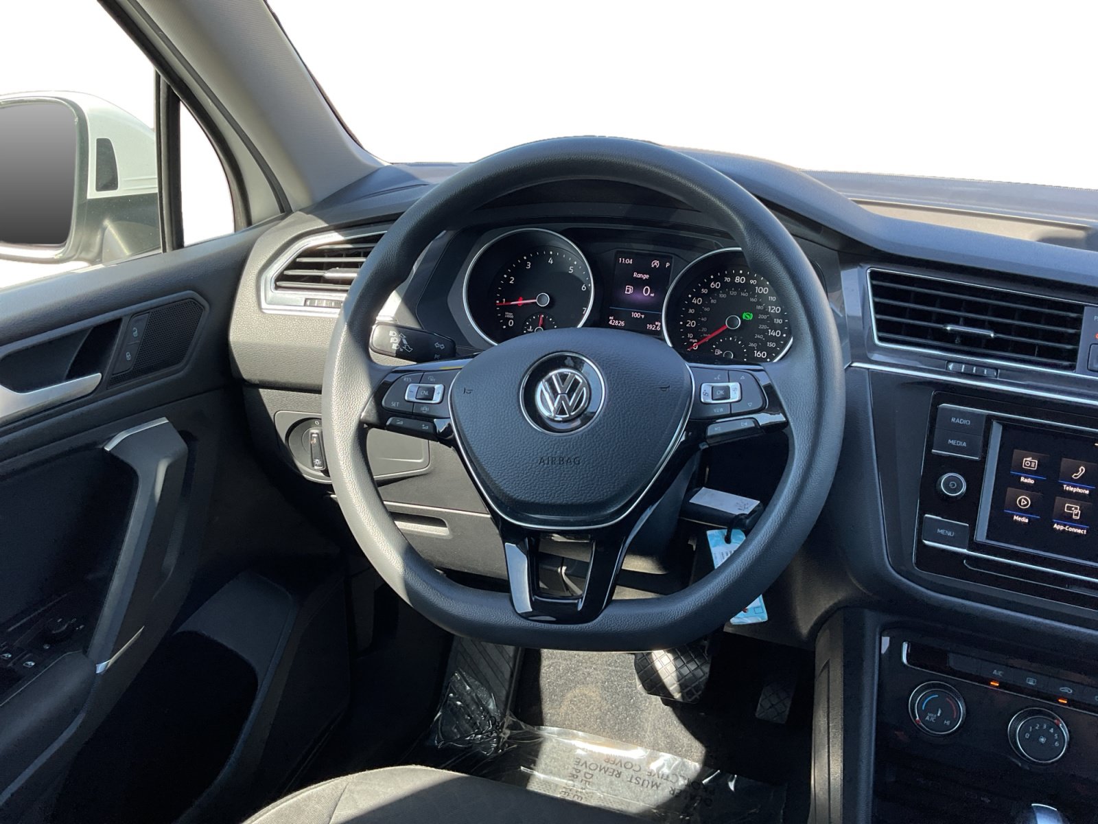 Used 2020 Volkswagen Tiguan S FWD image 11