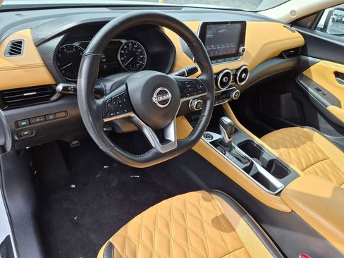 Used 2024 Nissan Sentra SV w/ SV Premium Package FWD image 10