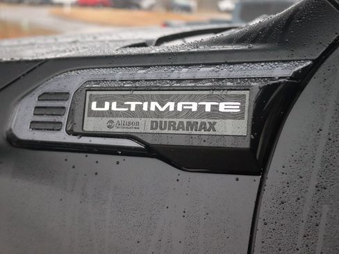 Used 2024 GMC Sierra 2500 Denali Ultimate image 11