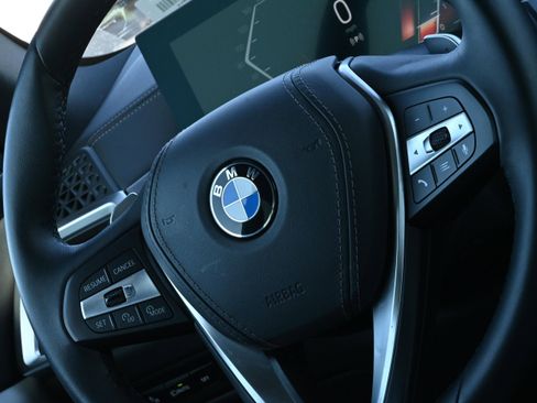 Used 2025 BMW X5 xDrive40i image 24