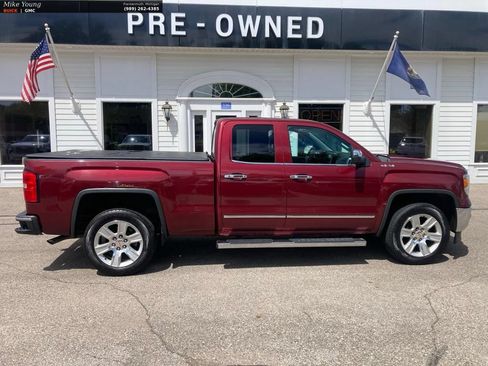 Used 2015 GMC Sierra 1500 SLT w/ SLT Preferred Package AWD/4WD image 4