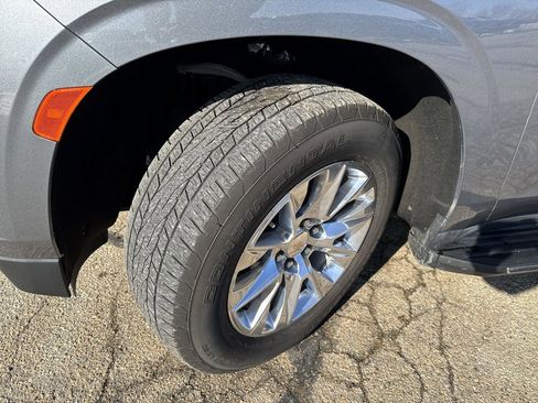 Used 2021 Chevrolet Tahoe Premier w/ Premium Package image 2