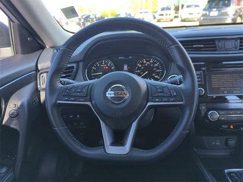 Certified 2018 Nissan Rogue SL w/ Premium Package image 21