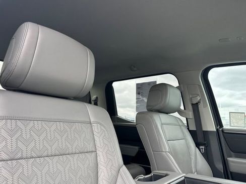 Used 2023 Toyota Tundra Limited AWD/4WD image 18