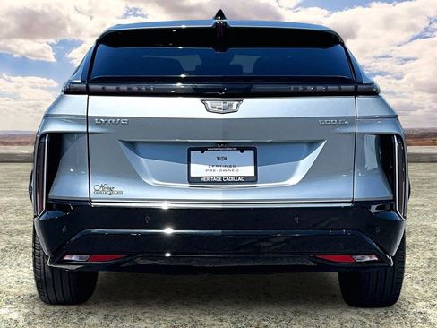 Certified 2024 Cadillac Lyriq Luxury w/ LPO, Floor Liner Package AWD/4WD image 6