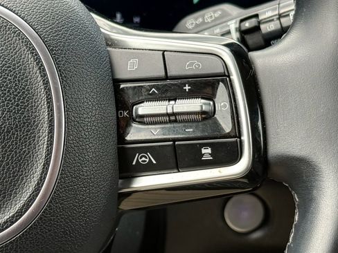Certified 2024 Kia Sorento SX AWD/4WD image 28