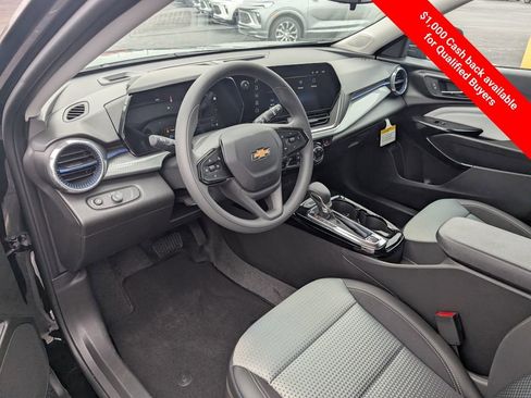 New 2026 Chevrolet Trax LT image 12