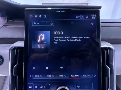 Used 2024 GMC Acadia Denali w/ Super Cruise Package image 24