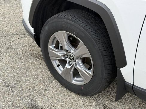 Used 2023 Toyota RAV4 XLE AWD/4WD image 10