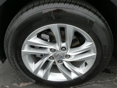 Used 2025 Buick Envista Preferred FWD image 11