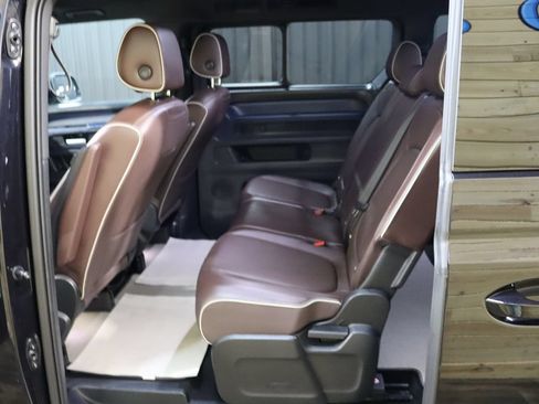 Used 2025 Volkswagen ID. Buzz Pro S RWD image 56